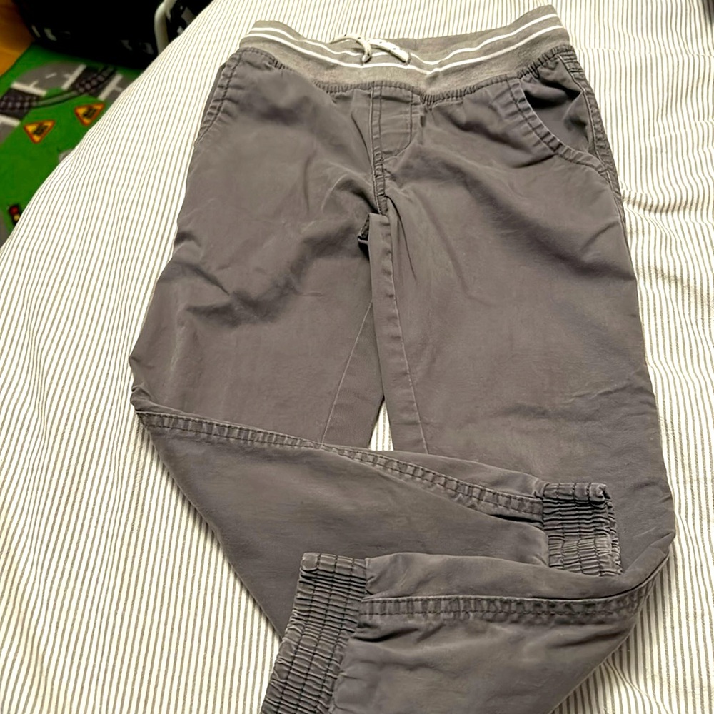 Cat&Jack gray drawstring joggers for boys 97% cotton 3% spandex